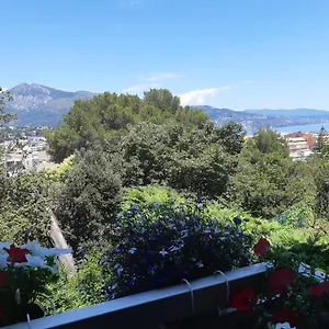 Résidence Climatisée, Belle Vue, 5min De La Plage. Appartement